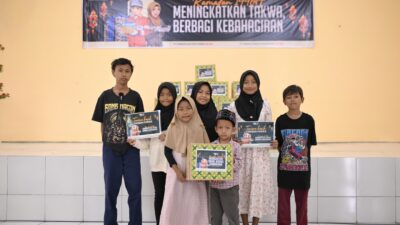 Cirebon Power, Bagikan 1.250 Bingkisan Lebaran untuk Warga