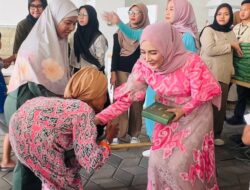 Jelang Lebaran Idul fitri 2025, Mureeskin berbagi 4000 sarung