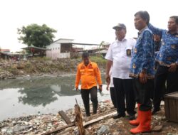 Wali Kota Tinjau Pengerukan Sungai Cipadu, Apresiasi Respons Cepat BBWS