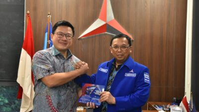 Ramai-ramai Pengusaha Hingga Politisi Gabung Demokrat, Sekjen Herman Khaeron: Bukti Mas AHY dan Demokrat Pilihan Utama Masyarakat 