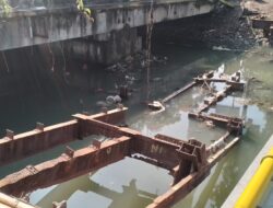 Rencana Pembongkaran Rel Kereta Api Tua Di Samping Jembatan Kalibaru Tuai Sorotan