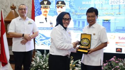 Pengukuhan Kadin Kota Cirebon, Wali Kota Tekankan Kolaborasi Jadi Kunci Pertumbuhan Ekonomi