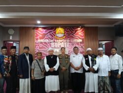 Ulama Cirebon, Tokoh Ormas Islam & LSM Geruduk Kantor Bupati Cirebon Minga Stop Izin Baru Tempat Hiburan